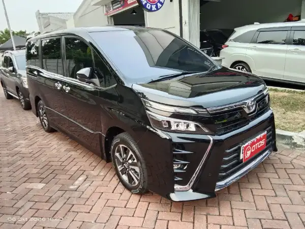 2021 Toyota Voxy 2.0