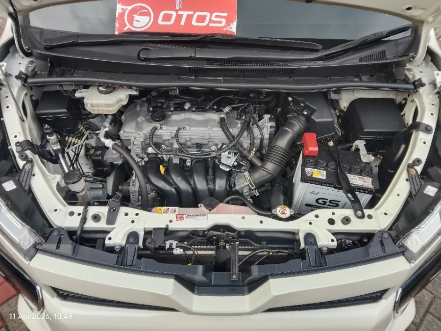 Foto Mobil Bekas Mesin Toyota Voxy 2.0 tahun 2021