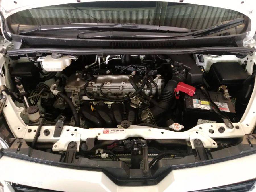 Foto Mobil Bekas Mesin Toyota Voxy 2.0 tahun 2021
