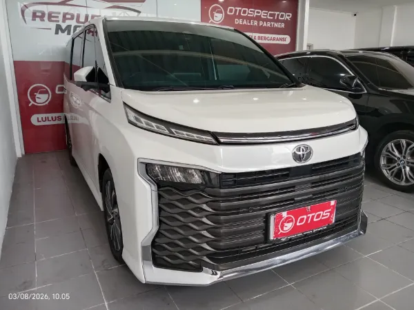 2022 Toyota Voxy 2.0