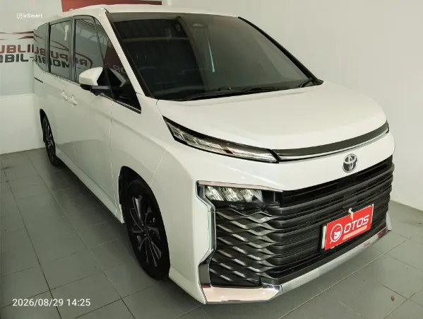 2022 Toyota Voxy 2.0