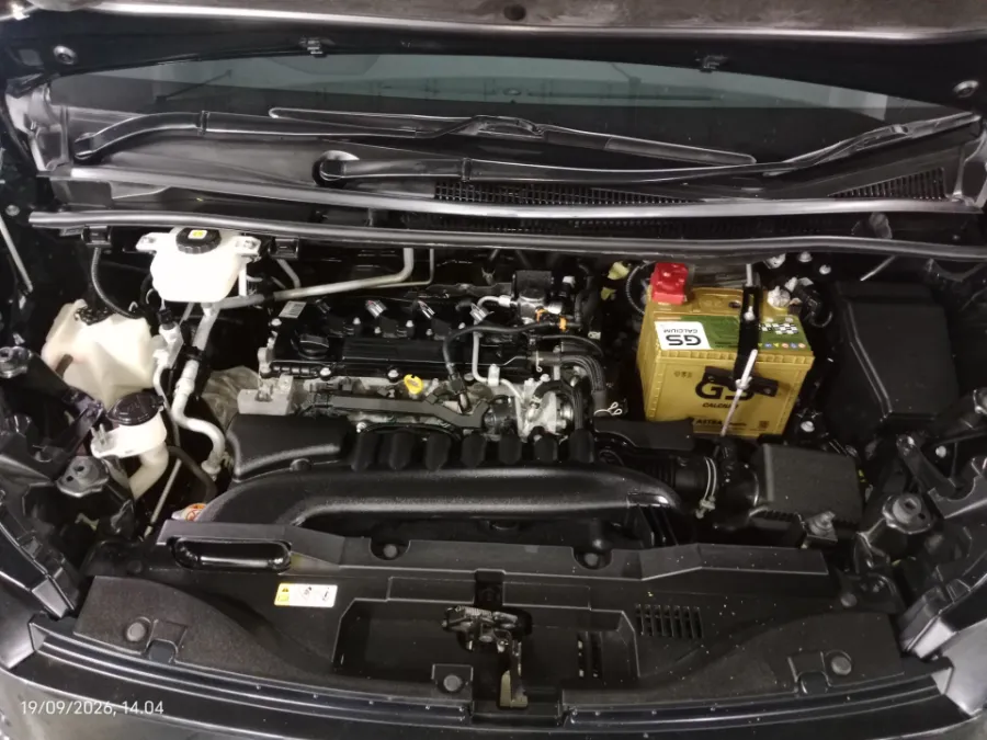 Foto Mobil Bekas Mesin Toyota Voxy 2.0 tahun 2022