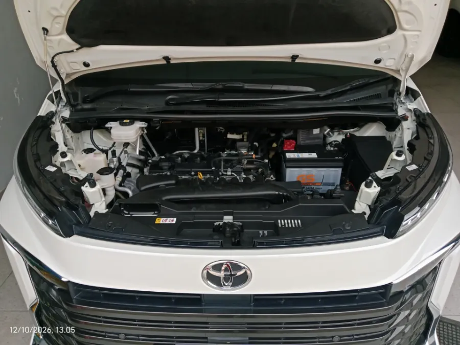 Foto Mobil Bekas Mesin Toyota Voxy 2.0 tahun 2022