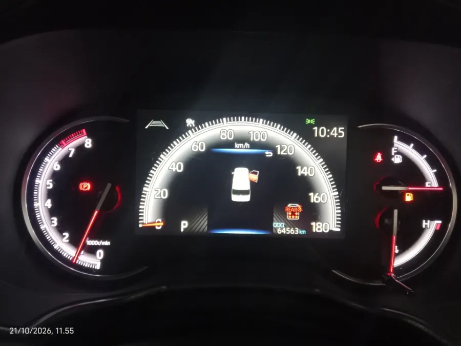 Foto Mobil Bekas Odometer Toyota Voxy 2.0 tahun 2022