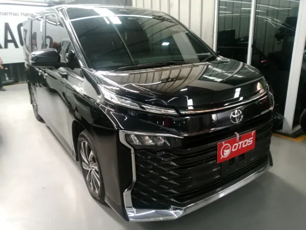 2024 Toyota Voxy 2.0