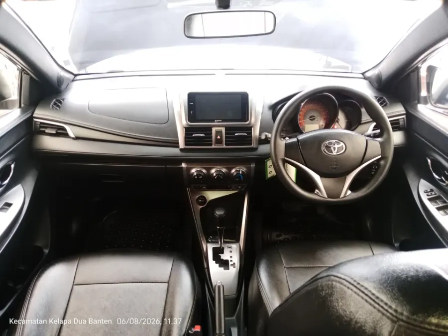 Foto Mobil Bekas Dashboard Toyota Yaris 1.5 G tahun 2017