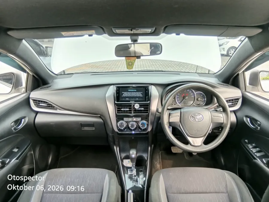 Foto Mobil Bekas Dashboard Toyota Yaris 1.5 G tahun 2020