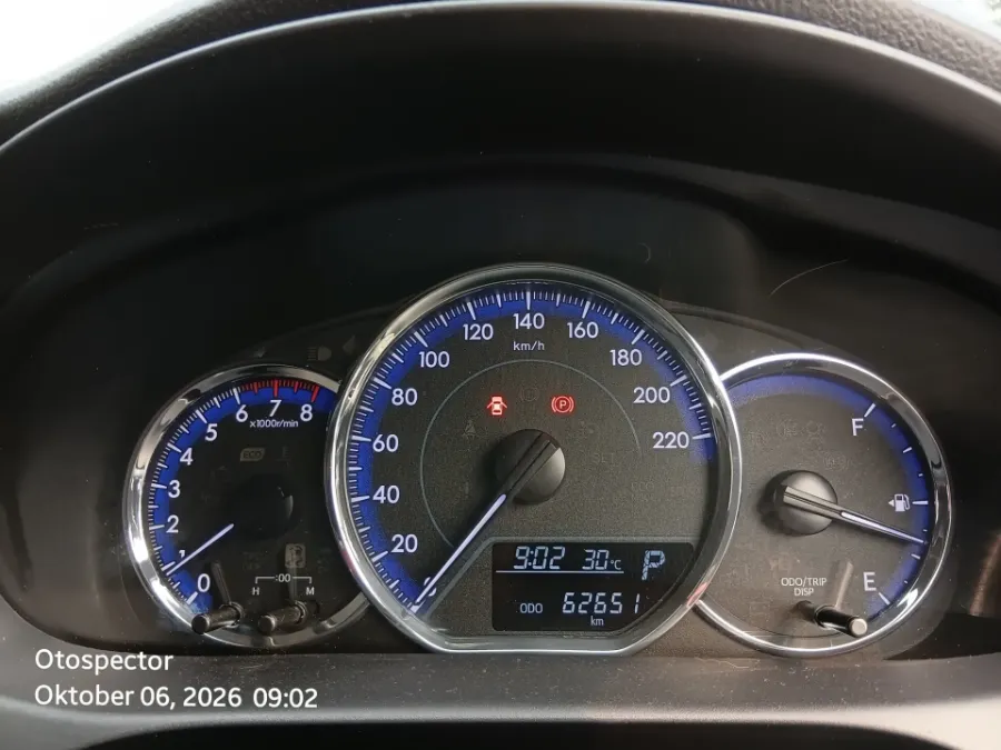Foto Mobil Bekas Odometer Toyota Yaris 1.5 G tahun 2020
