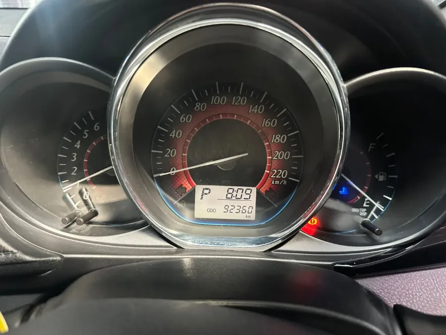 Foto Mobil Bekas Odometer Toyota Yaris 1.5 S tahun 2016