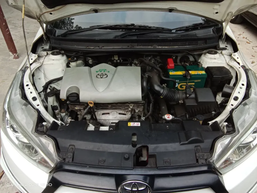 Foto Mobil Bekas Mesin Toyota Yaris 1.5 S tahun 2017