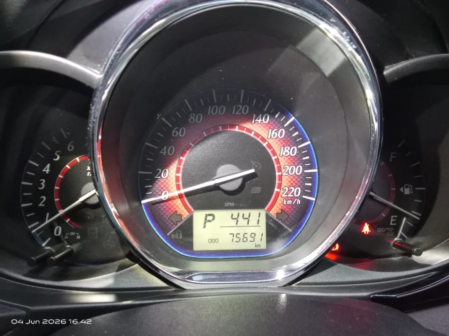 Foto Mobil Bekas Odometer Toyota Yaris 1.5 S tahun 2017