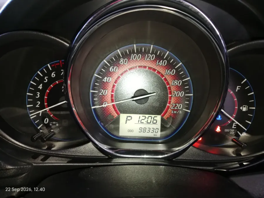 Foto Mobil Bekas Odometer Toyota Yaris 1.5 S tahun 2017