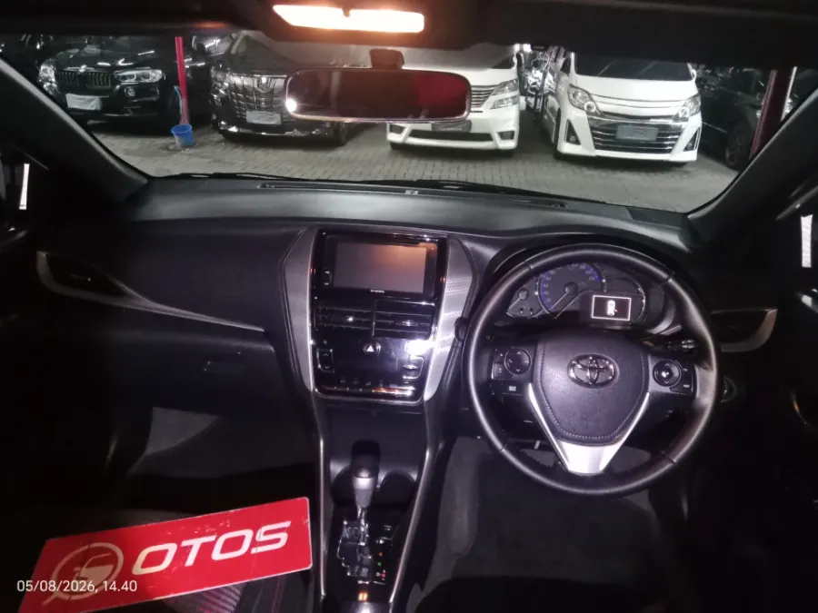 Foto Mobil Bekas Dashboard Toyota Yaris 1.5 S tahun 2018