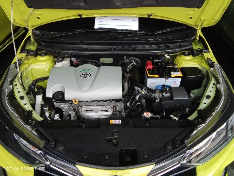 Foto Mobil Bekas Mesin Toyota Yaris 1.5 S tahun 2021