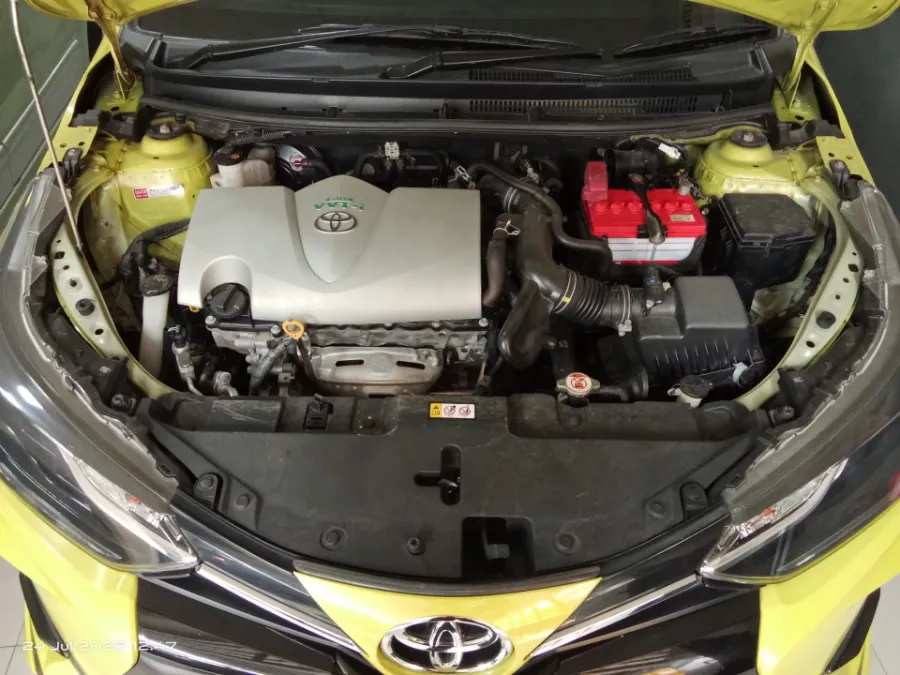 Foto Mobil Bekas Mesin Toyota Yaris 1.5 S tahun 2021