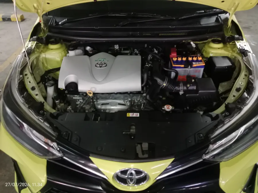 Foto Mobil Bekas Mesin Toyota Yaris 1.5 S tahun 2022