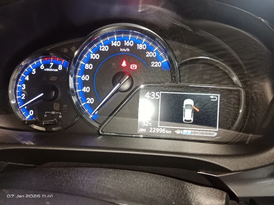 Foto Mobil Bekas Odometer Toyota Yaris 1.5 S tahun 2024