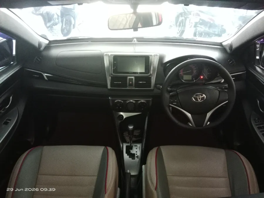 Foto Mobil Bekas Dashboard Toyota Yaris 1.5 TRD Sportivo tahun 2016