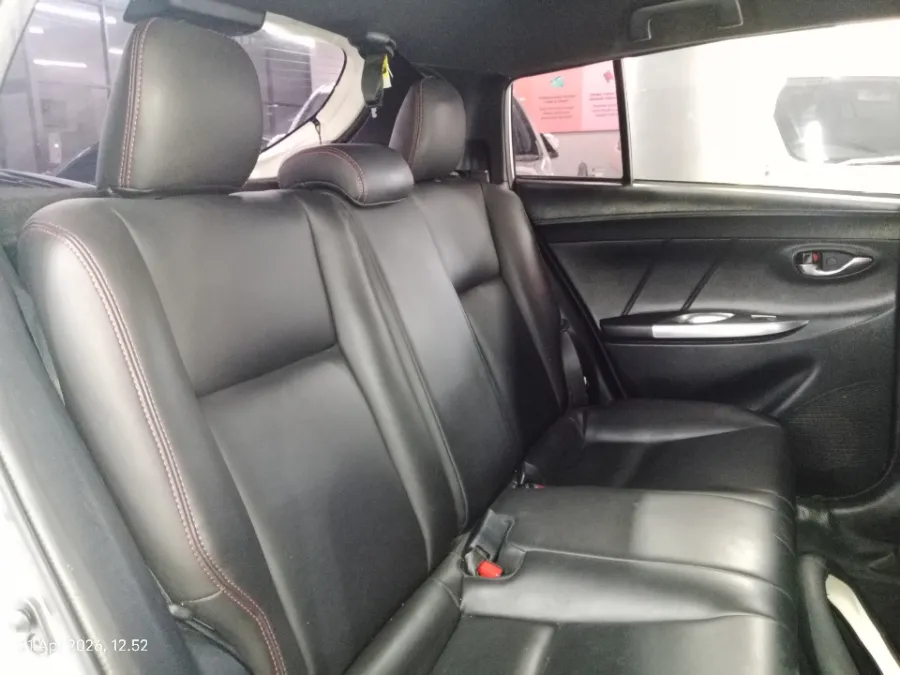Foto Mobil Bekas Kabin Belakang Toyota Yaris 1.5 TRD Sportivo tahun 2017