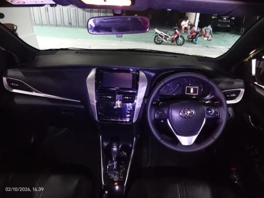 Foto Mobil Bekas Dashboard Toyota Yaris 1.5 TRD Sportivo tahun 2019