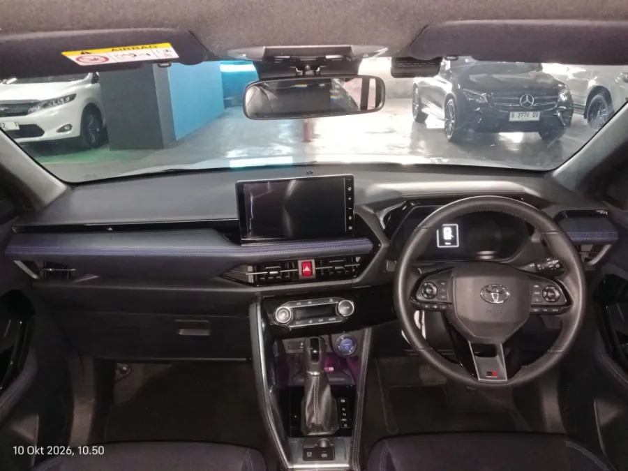 Foto Mobil Bekas Dashboard Toyota Yaris Cross 1.5 G tahun 2023