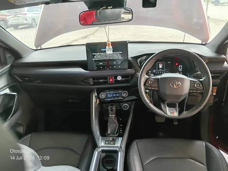 Foto Mobil Bekas Dashboard Toyota Yaris Cross 1.5 S tahun 2023