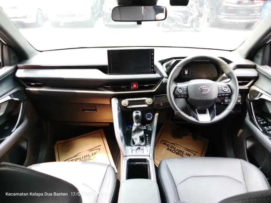 Foto Mobil Bekas Dashboard Toyota Yaris Cross 1.5 S HV tahun 2023