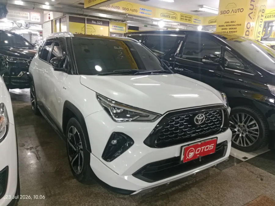 Foto Mobil Bekas Kanan Depan Toyota Yaris Cross 1.5 S HV tahun 2023