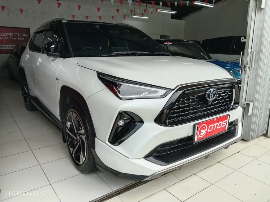 Foto Mobil Bekas Kanan Depan Toyota Yaris Cross 1.5 S HV tahun 2023