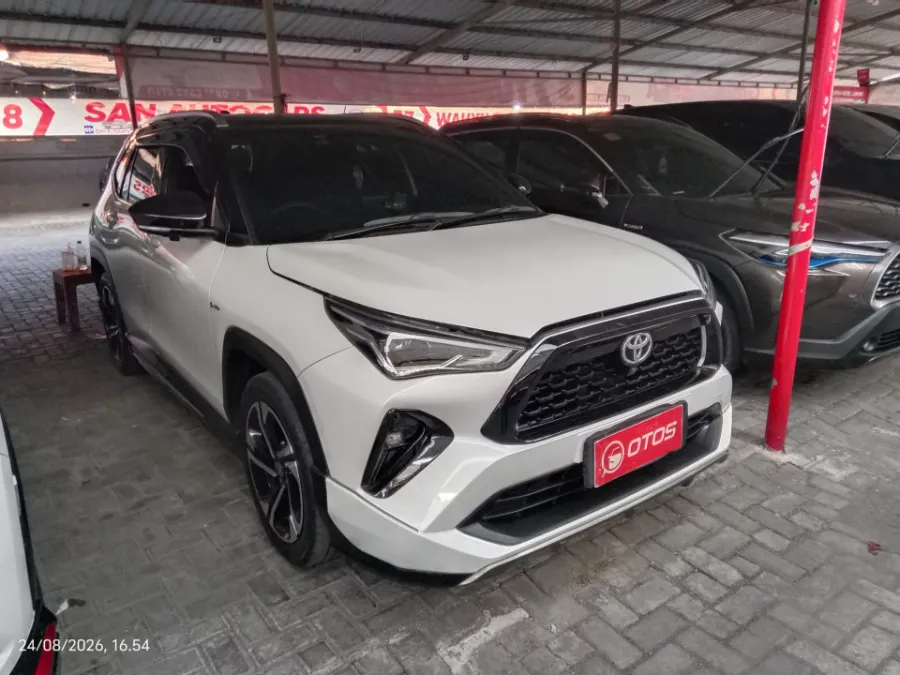 Foto Mobil Bekas Kanan Depan Toyota Yaris Cross 1.5 S HV tahun 2023