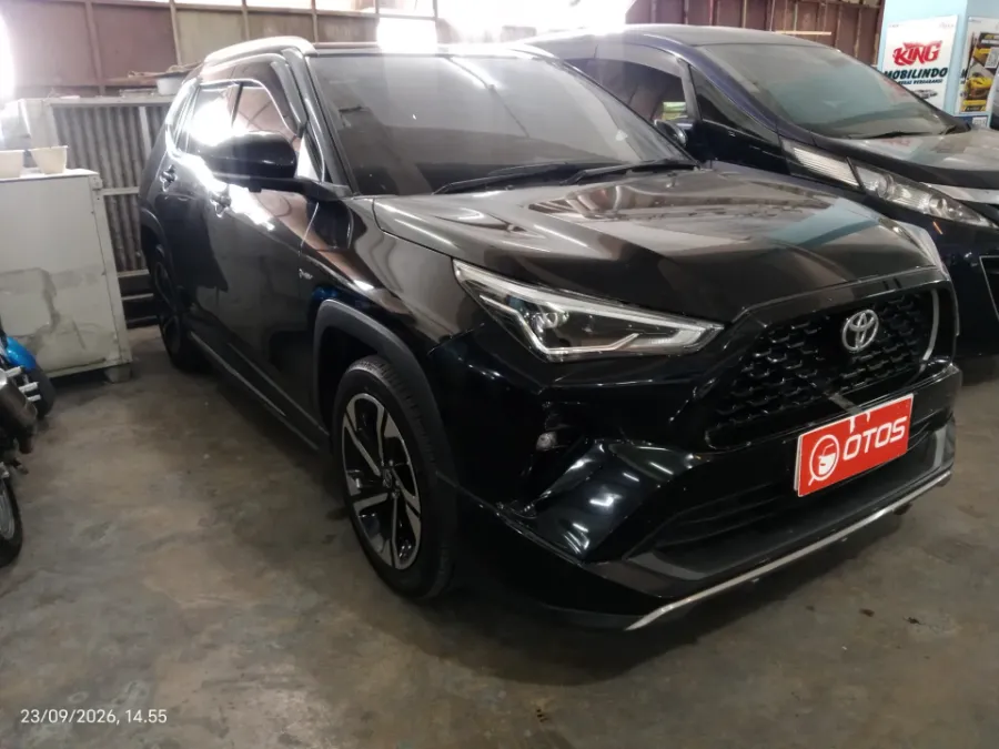 Foto Mobil Bekas Kanan Depan Toyota Yaris Cross 1.5 S HV tahun 2023