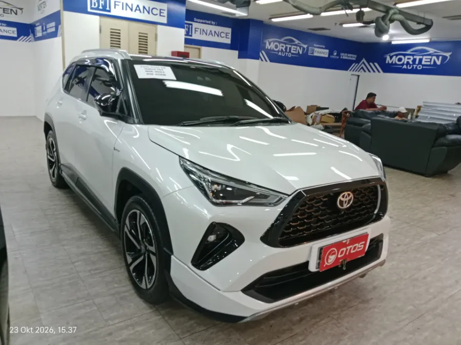 Foto Mobil Bekas Kanan Depan Toyota Yaris Cross 1.5 S HV tahun 2023