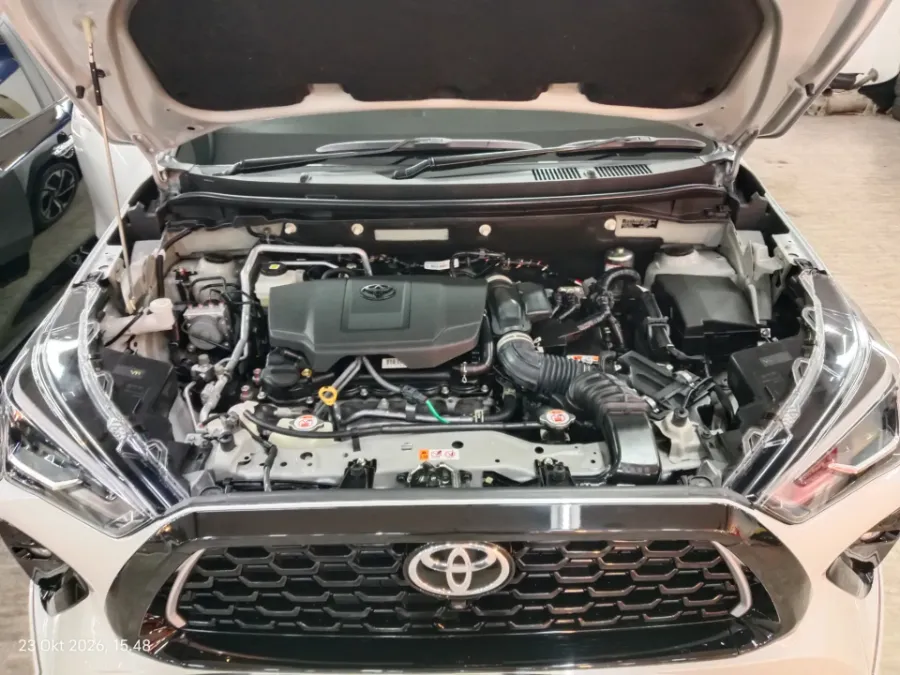 Foto Mobil Bekas Mesin Toyota Yaris Cross 1.5 S HV tahun 2023