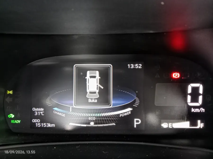 Foto Mobil Bekas Odometer Toyota Yaris Cross 1.5 S HV tahun 2023