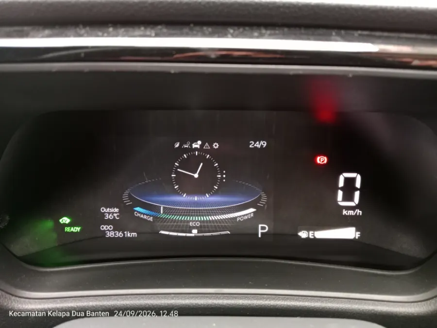 Foto Mobil Bekas Odometer Toyota Yaris Cross 1.5 S HV tahun 2023
