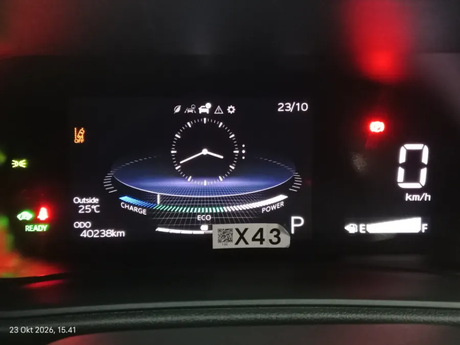 Foto Mobil Bekas Odometer Toyota Yaris Cross 1.5 S HV tahun 2023