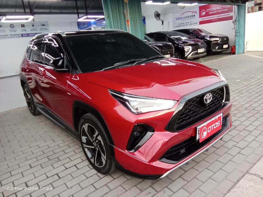 Foto Mobil Bekas Kanan Depan Toyota Yaris Cross 1.5 S HV Gr tahun 2023
