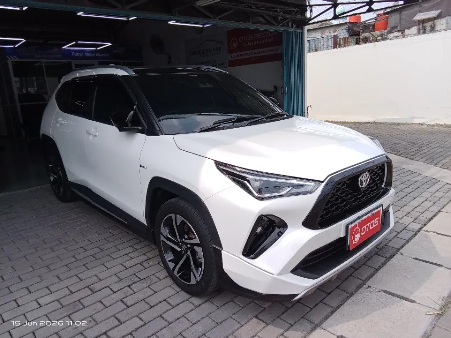 Foto Mobil Bekas Kanan Depan Toyota Yaris Cross 1.5 S HV Gr tahun 2023