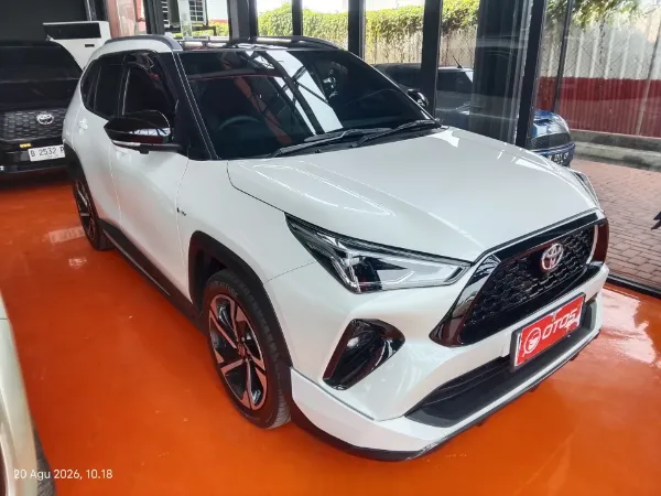 2023 Toyota Yaris Cross 1.5 S HV Gr - Foto 1 dari 6