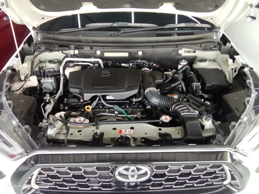 Foto Mobil Bekas Mesin Toyota Yaris Cross 1.5 S HV Gr tahun 2023
