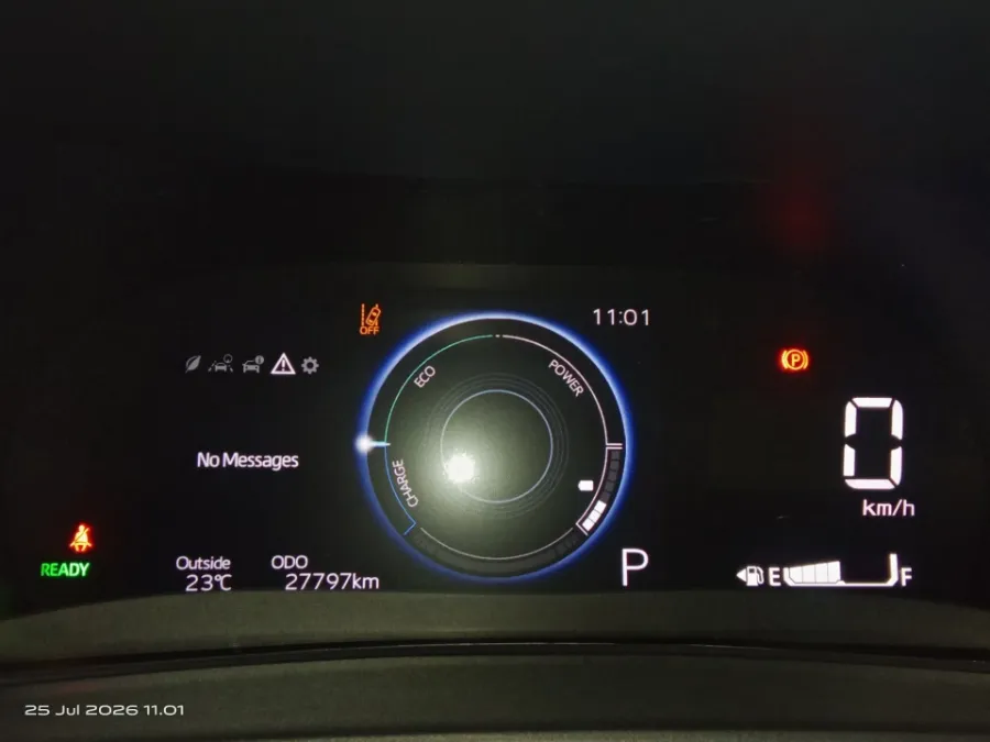Foto Mobil Bekas Odometer Toyota Yaris Cross 1.5 S HV Gr tahun 2023