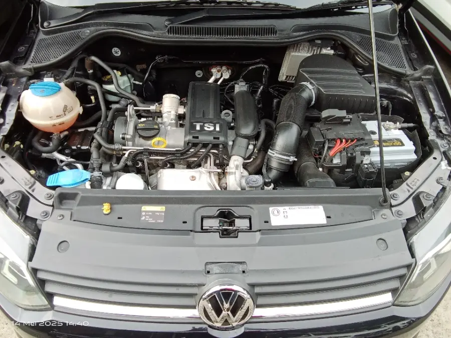 Foto Mobil Bekas Mesin Volkswagen Polo 1.2 TSI tahun 2017