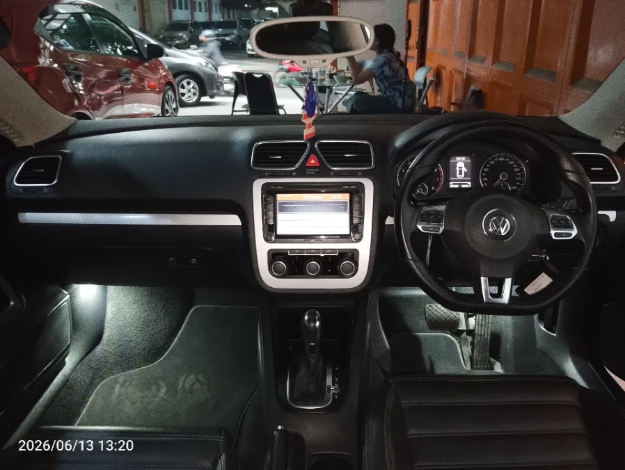 Foto Mobil Bekas Dashboard Volkswagen Scirocco 1.4 TSI tahun 2014