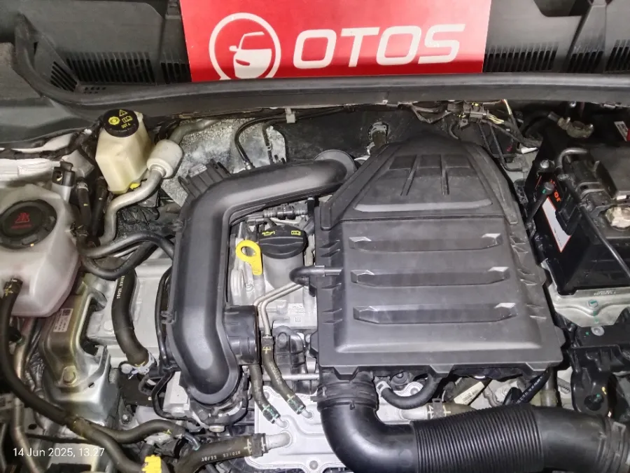 Foto Mobil Bekas Mesin Volkswagen T-Cross 1.0 TSI tahun 2022