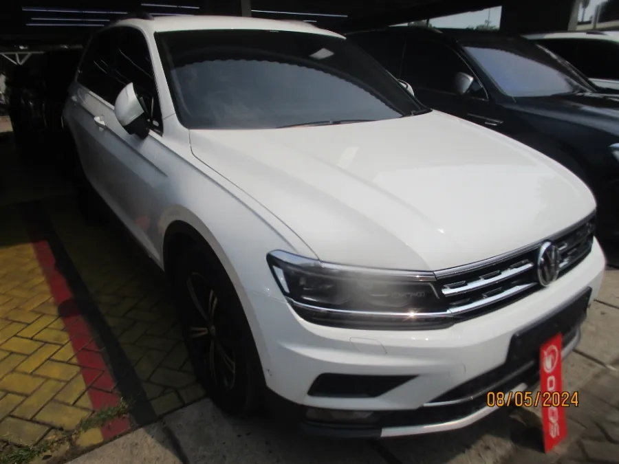 Foto Mobil Bekas Kanan Depan Volkswagen Tiguan 1.4 TSI tahun 2018