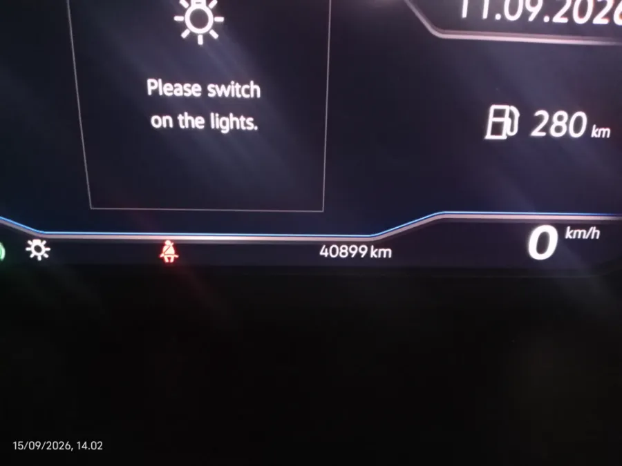 Foto Mobil Bekas Odometer Volkswagen Tiguan 1.4 TSI Allspace tahun 2020