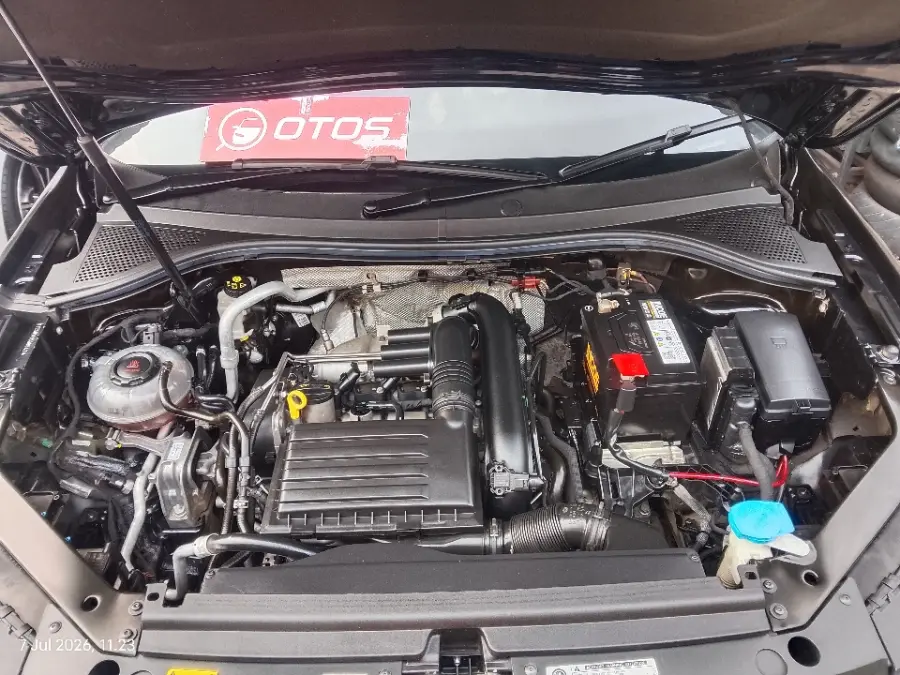 Foto Mobil Bekas Mesin Volkswagen Tiguan 1.4 TSI Allspace tahun 2021