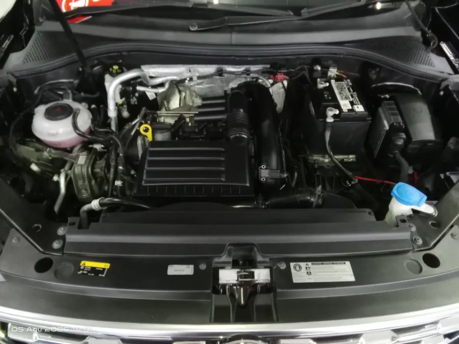 Foto Mobil Bekas Mesin Volkswagen Tiguan 1.4 TSI Allspace tahun 2021