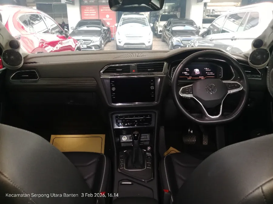Foto Mobil Bekas Dashboard Volkswagen Tiguan 1.4 TSI Allspace tahun 2024
