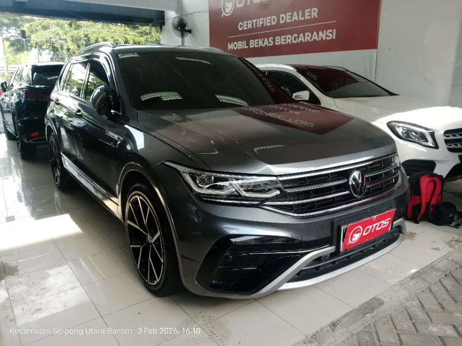 Foto Mobil Bekas Kanan Depan Volkswagen Tiguan 1.4 TSI Allspace tahun 2024